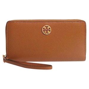 TORY BURCH Everly Passport Wristlet Wallet, Luggage Brown